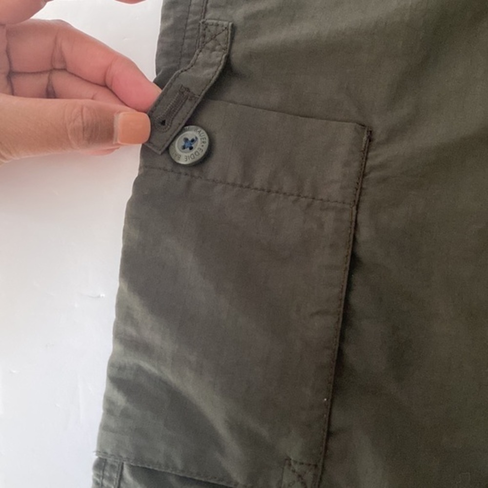 Eddie Bauer Olive Green Women 100% Nylon Cargo Pants 12 EUC - Picture 13 of 14